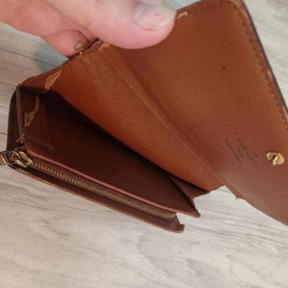 Louis Vuitton, Brown MonoTresor Bi-Fold Zip Wallet - Picture 10 of 13